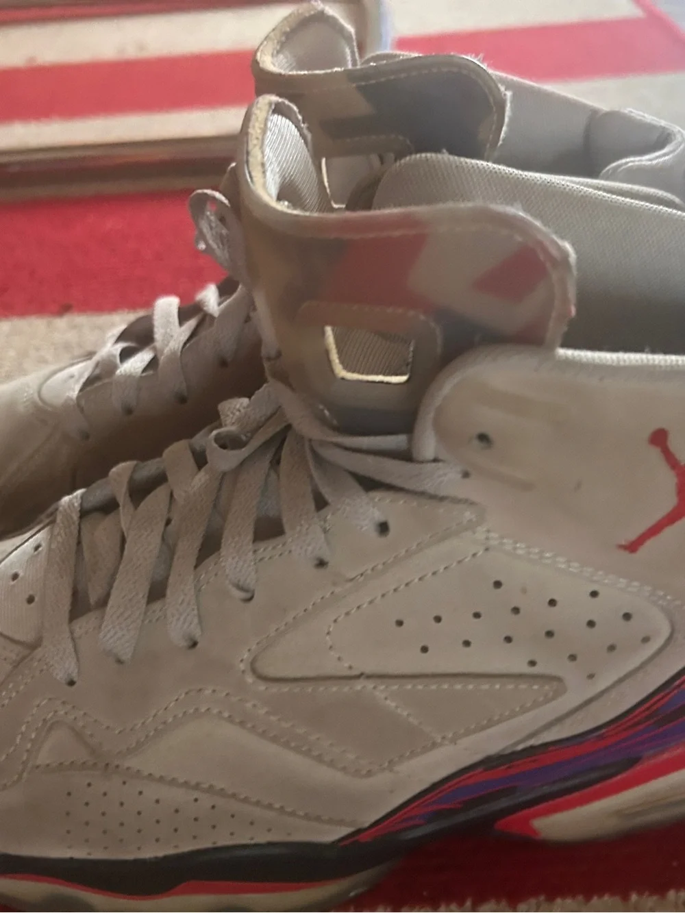 Jordan Men's Sneakers Taupe/Black